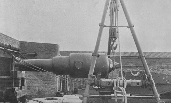 pic of woolwich gun