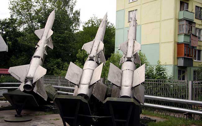 picture of rooftop missiles